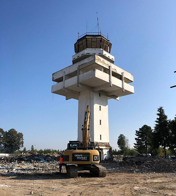 Demolare Turn Control Aeroport Bacău