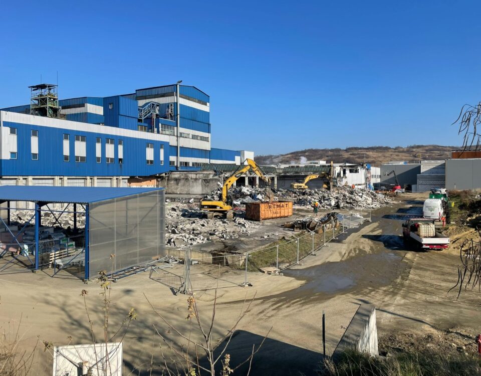 CON-A Fabrica Michelin Zalău, lucrări de demolare şi excavare fundaţii