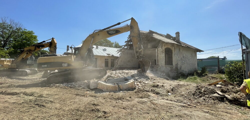 Demolare scoala Braila